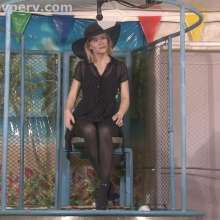 doctor_splash: Live Dunk Tank Featuring Emily