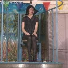 doctor_splash: Live Dunk Tank Featuring Emily