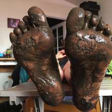 miss_ariel: Vintage Muddy Feet with Ariel