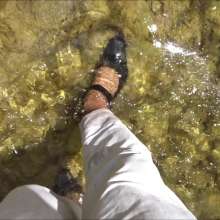 carlosstf33: Walking in River with Shoes and Pantyhose