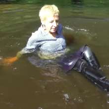 DungeonMasterOne: Susie in Wet Skirt Uniform