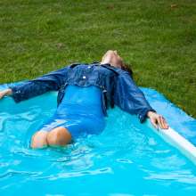 wet.look.me: Wetlook girl in pantyhose and dress get wet in pool | Wetlook.biz