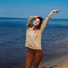 wet.look.me: Wetlook girl in tight-fitting leggings get wet | Wetlook.biz