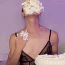 Holland: A Face Full Of Cake!