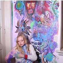 eileenvogel: W398 Eileen the human paint canvas