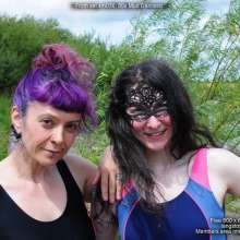 DungeonMasterOne: Violet Vixen and Isabeau, the 80s Mud Dancers!