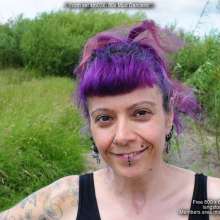 DungeonMasterOne: Violet Vixen and Isabeau, the 80s Mud Dancers!