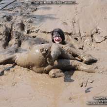 DungeonMasterOne: Violet Vixen and Isabeau, the 80s Mud Dancers!