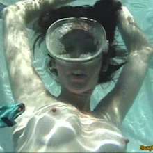 wamtec: Britney Underwater