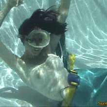 wamtec: Britney Underwater