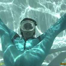wamtec: Britney Underwater