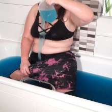 CheekyLuna: Cheekyluna's Warm Blue Jelly Bath