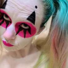 TrixiTease: Clowning Around With Pie