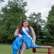 JD and Messy Andi: Prom Queen in the Dunk Tank!