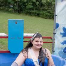 JD and Messy Andi: Prom Queen in the Dunk Tank!