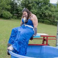JD and Messy Andi: Prom Queen in the Dunk Tank!