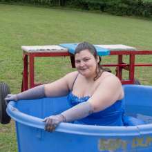 JD and Messy Andi: Prom Queen in the Dunk Tank!
