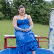JD and Messy Andi: Prom Queen in the Dunk Tank!