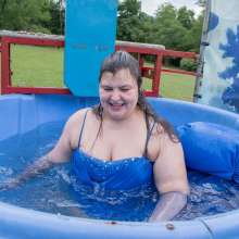 JD and Messy Andi: Prom Queen in the Dunk Tank!