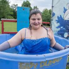 JD and Messy Andi: Prom Queen in the Dunk Tank!