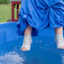 JD and Messy Andi: Prom Queen in the Dunk Tank!
