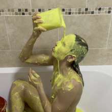 Wamgirlx: Gunge Orgasm in the Bath