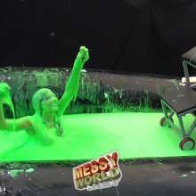 LiquidX: The Plunga!  Salina Pebbles Game