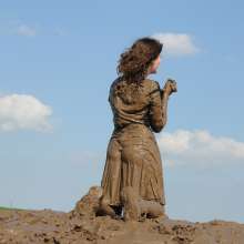DungeonMasterOne: Mudbank Maude in a Short Party Dress