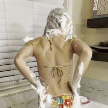 Pairofpies: Pieing Myself in a Bikini!
