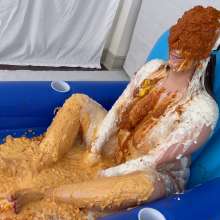 Messygirl: Two New Messygirl Downloads!  Featuring Zoey, Jacy and Stephanie
