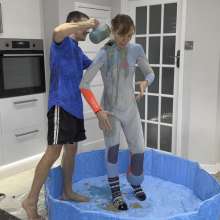 Wamgirlx: Wetsuit Filling with Messy Substances