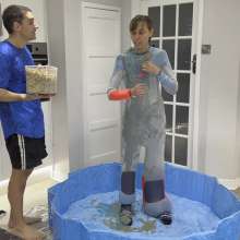 Wamgirlx: Wetsuit Filling with Messy Substances