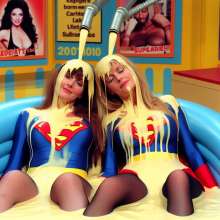 A_I_Wammer: Supergirls in custard