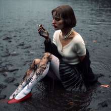 carlosstf33: Wet and muddy Shoes--nude, pantyhosed or stockinged legs