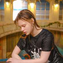 Wet Live Team: Alice Is Delighted with Getting Wet in Her Casual Outfit