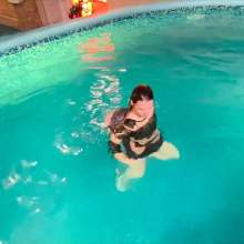 Wet Live Team: Alice Swam in the Pool in Her Dress and Enjoyed Herself