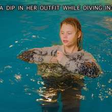 Wet Live Team: Alice Took a Dip in Her Outfit While Diving into the Pool