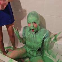 TheGungeZone: Alora's Messy Football Forfeit