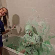 TheGungeZone: Alora's Messy Football Forfeit