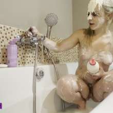 FemmeSplosh: Behind the Scenes Self Mess