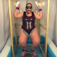 CheekyLuna: CheekyLuna's Damson In Distress