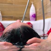 Wet Live Team: Completely Wetting the Hair and the Line between the Hairs