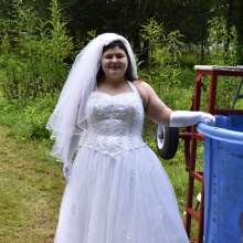 JD and Messy Andi: A Beautiful Bride Gets Dunked!