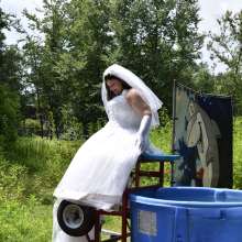 JD and Messy Andi: A Beautiful Bride Gets Dunked!