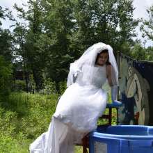 JD and Messy Andi: A Beautiful Bride Gets Dunked!