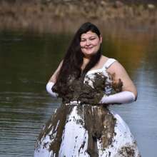 JD and Messy Andi: A Beautiful Bride in the Mud!