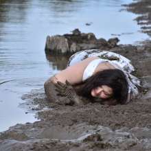 JD and Messy Andi: A Beautiful Bride in the Mud!