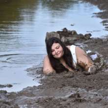 JD and Messy Andi: A Beautiful Bride in the Mud!