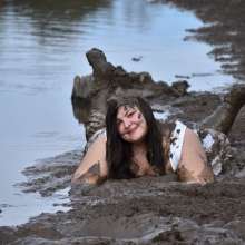 JD and Messy Andi: A Beautiful Bride in the Mud!