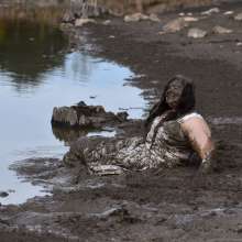 JD and Messy Andi: A Beautiful Bride in the Mud!